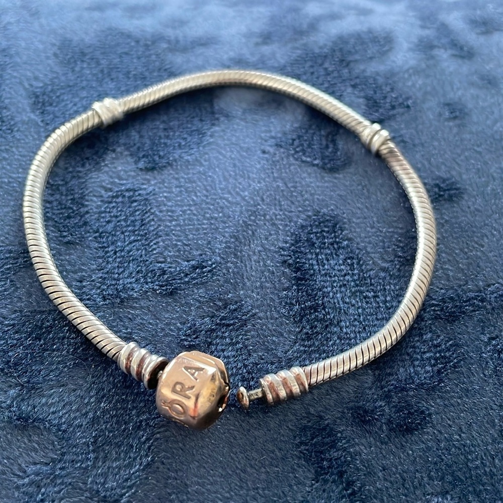 Pandora Moments Snake Chain Sterling Silver Bracelet w/14k Gold plated clasp